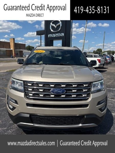 Used 2017 Ford Explorer XLT w/ Equipment Group 202A image 1