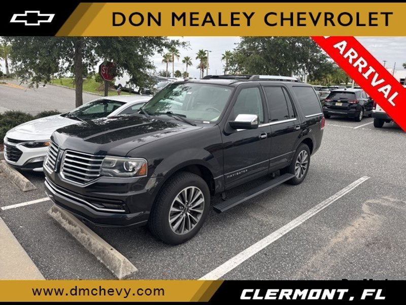 Used 2015 Lincoln Navigator 2WD image 1