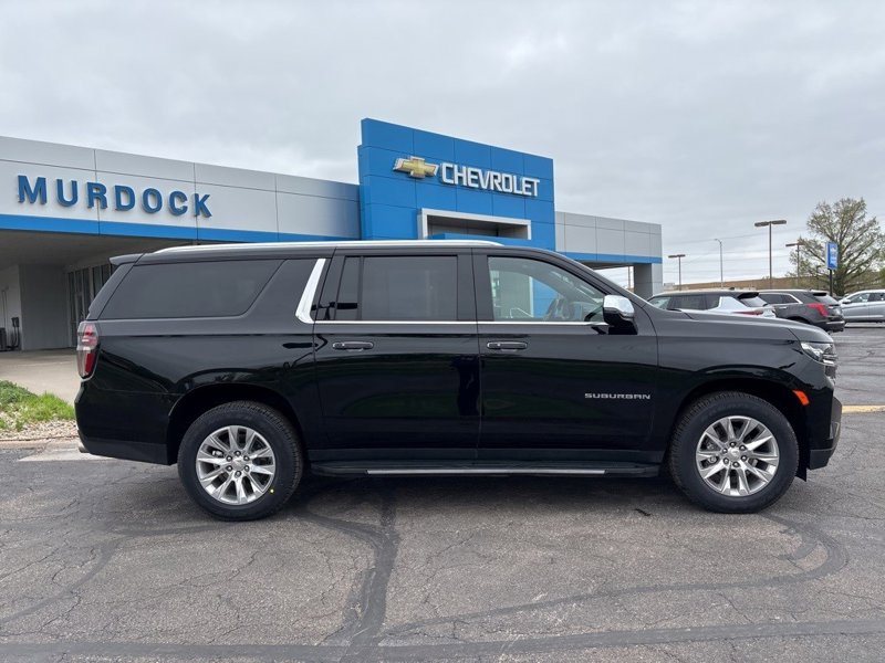 Certified 2023 Chevrolet Suburban Premier image 1