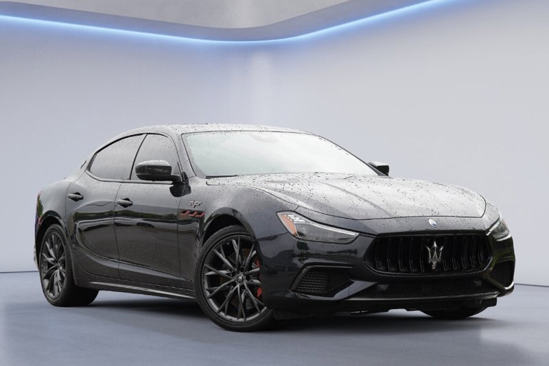 Certified 2022 Maserati Ghibli Trofeo image 1