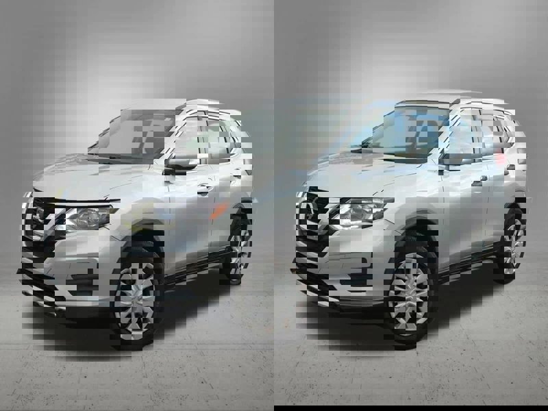Used 2017 Nissan Rogue S image 1