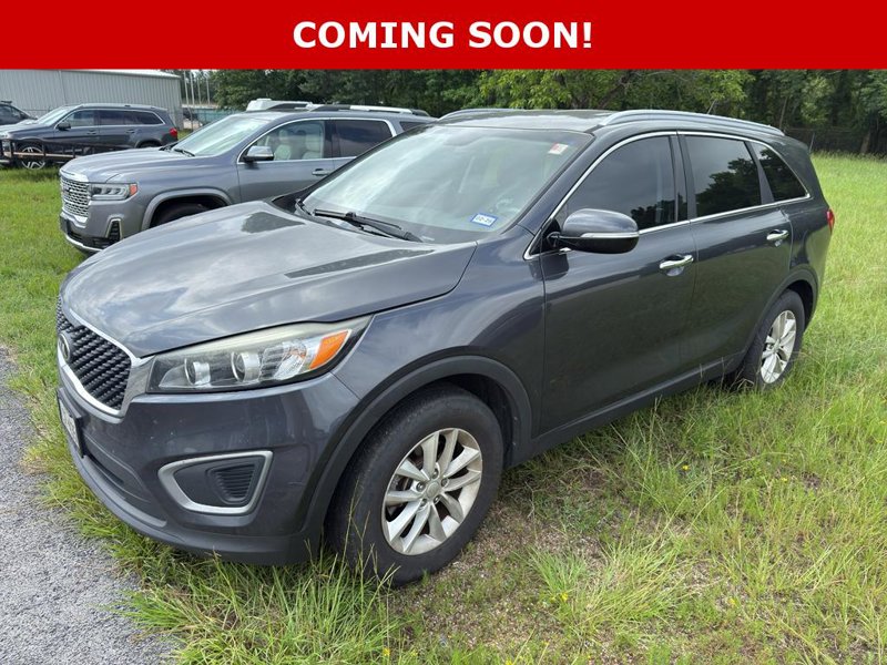 Used 2016 Kia Sorento LX image 1