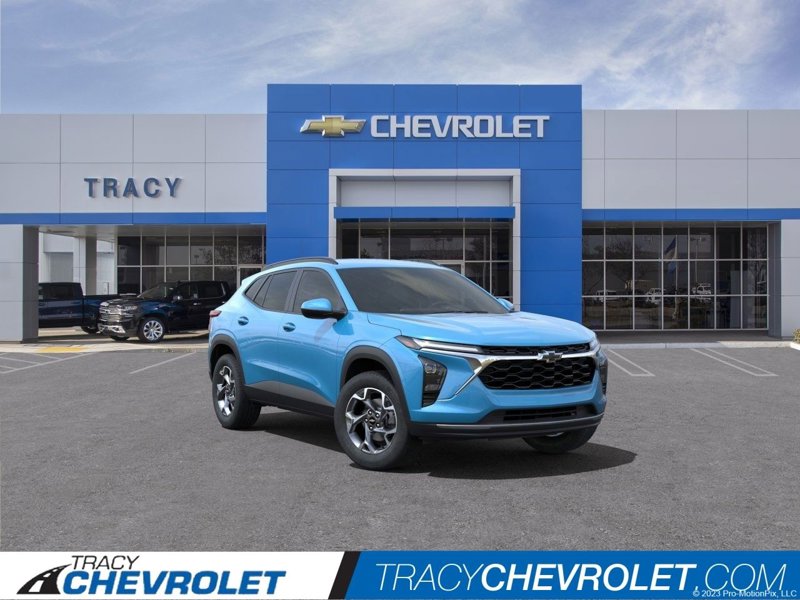 New 2025 Chevrolet Trax LT w/ Driver Confidence Package image 1