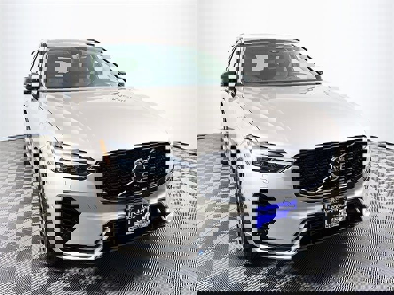 Certified 2025 Volvo XC60 T8 Plus w/ Protection Package Premier image 1
