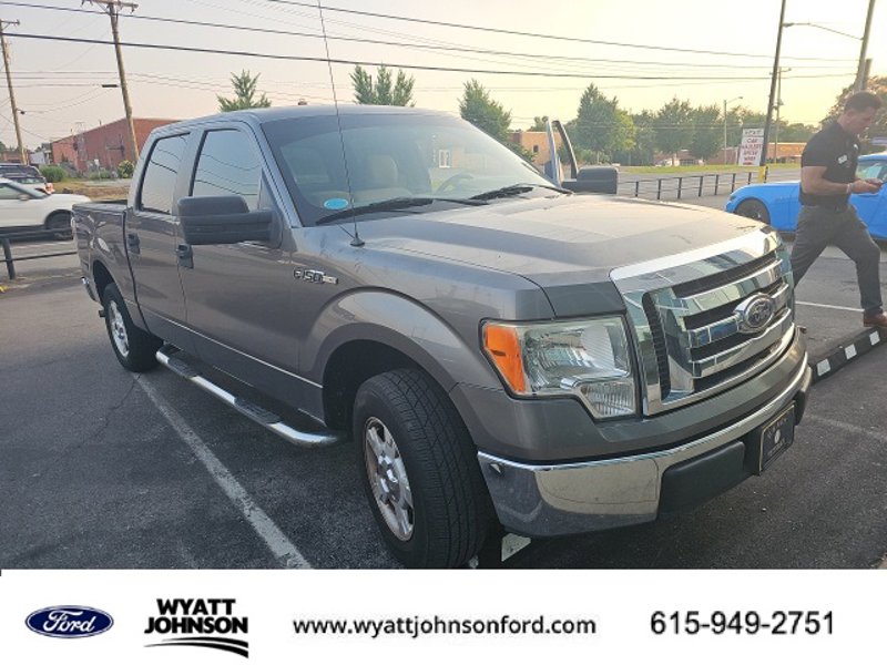 Used 2010 Ford F150 XLT image 1