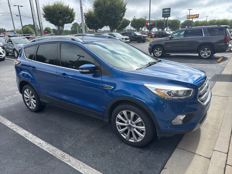 Used 2017 Ford Escape Titanium image 1
