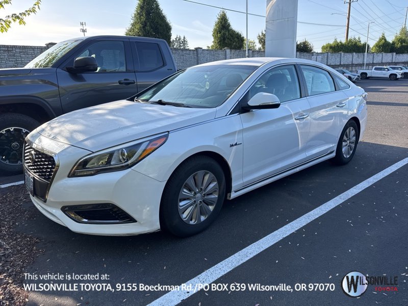 Used 2017 Hyundai Sonata SE image 1