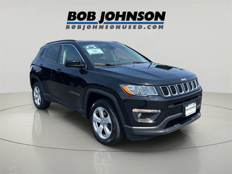Used 2019 Jeep Compass Latitude w/ Cold Weather Group image 1