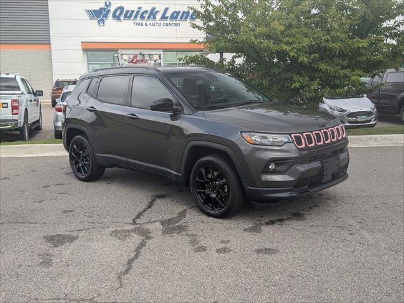 Certified 2023 Jeep Compass Latitude image 1