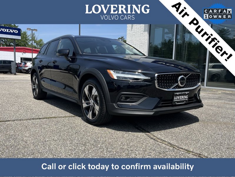 Certified 2024 Volvo V60 B5 Cross Country Plus image 1