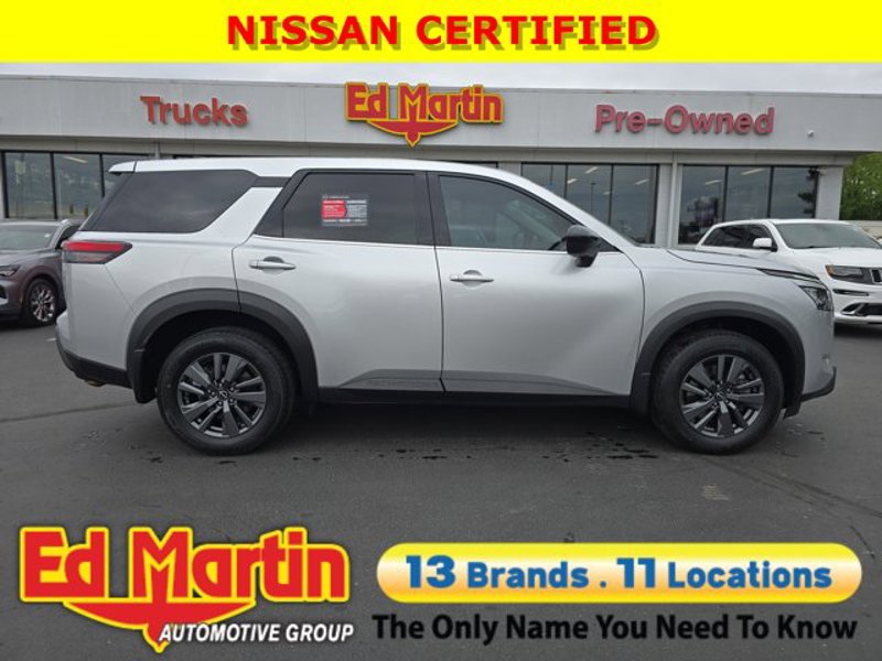 Certified 2023 Nissan Pathfinder S image 1