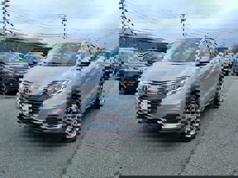 Certified 2022 Honda HR-V LX image 1