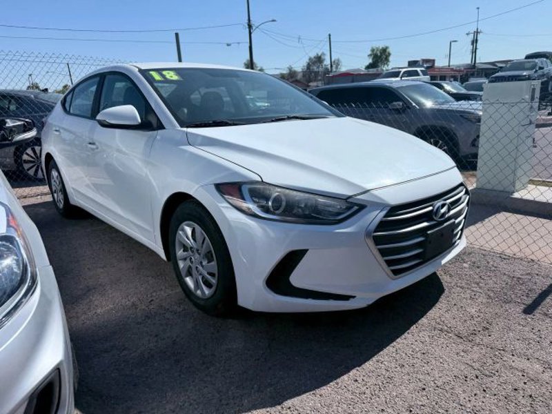 Used 2018 Hyundai Elantra SE image 1