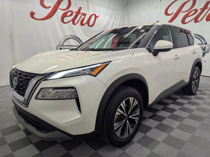 Certified 2023 Nissan Rogue SV image 1