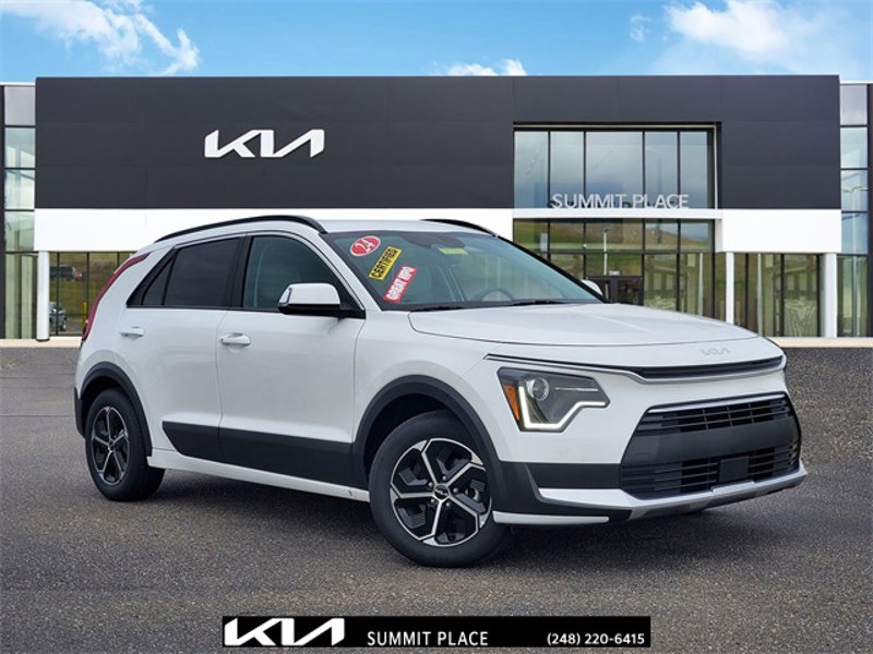 Certified 2024 Kia Niro EX image 1