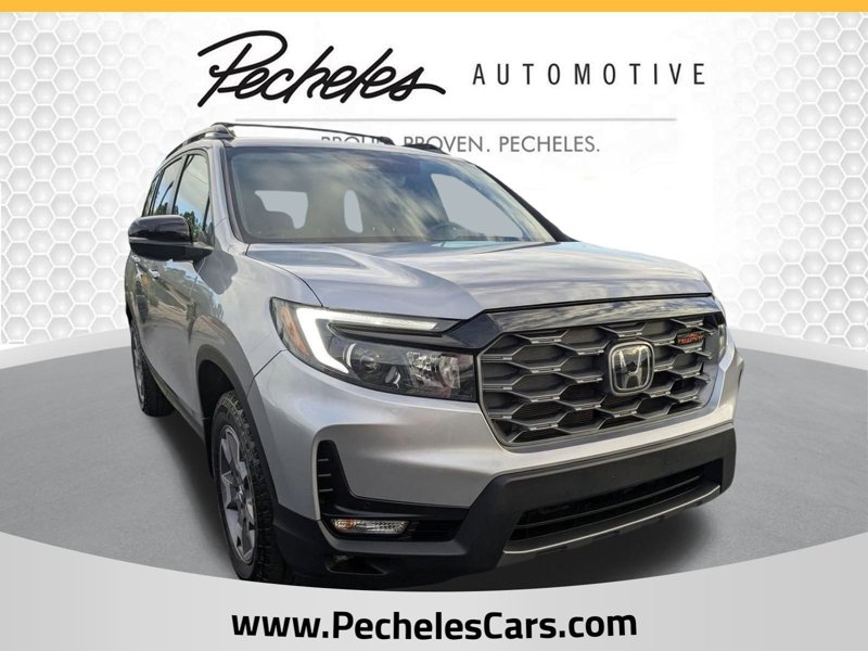 Certified 2023 Honda Passport TrailSport image 1