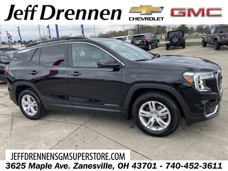 Certified 2024 GMC Terrain SLE w/ Driver Convenience Package image 1