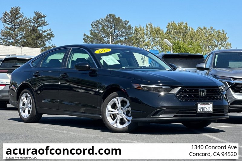 Used 2025 Honda Accord LX image 1