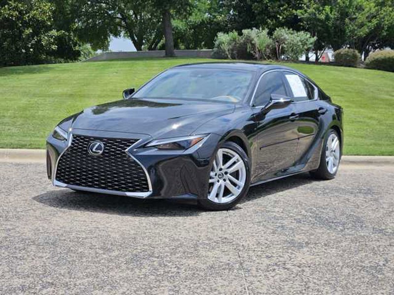 Certified 2021 Lexus IS 300 w/ Comfort Package image 1