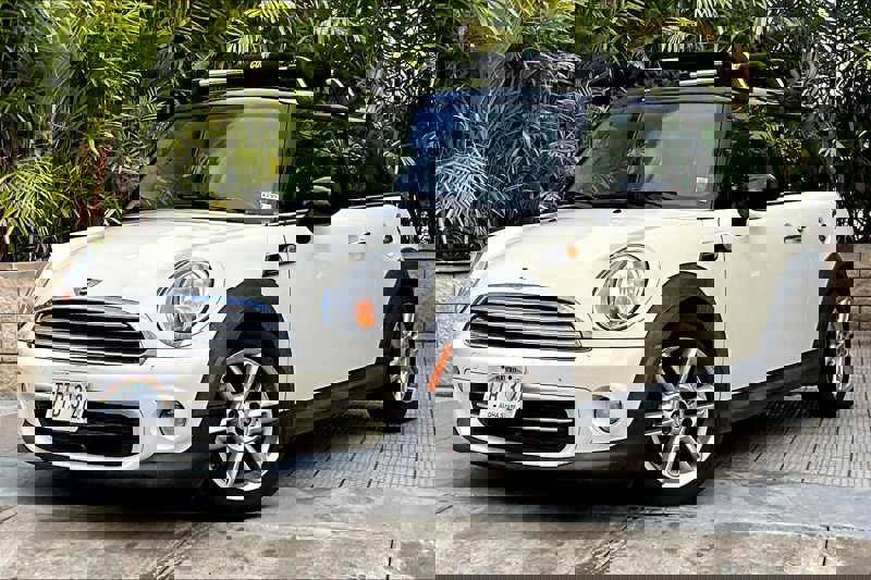 Used 2012 MINI Cooper Hardtop image 1