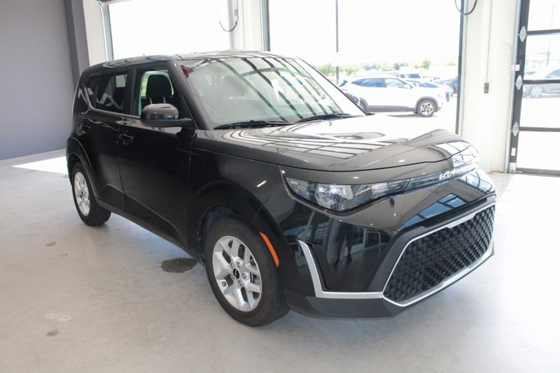 Certified 2023 Kia Soul LX w/ Option Group 015 image 1