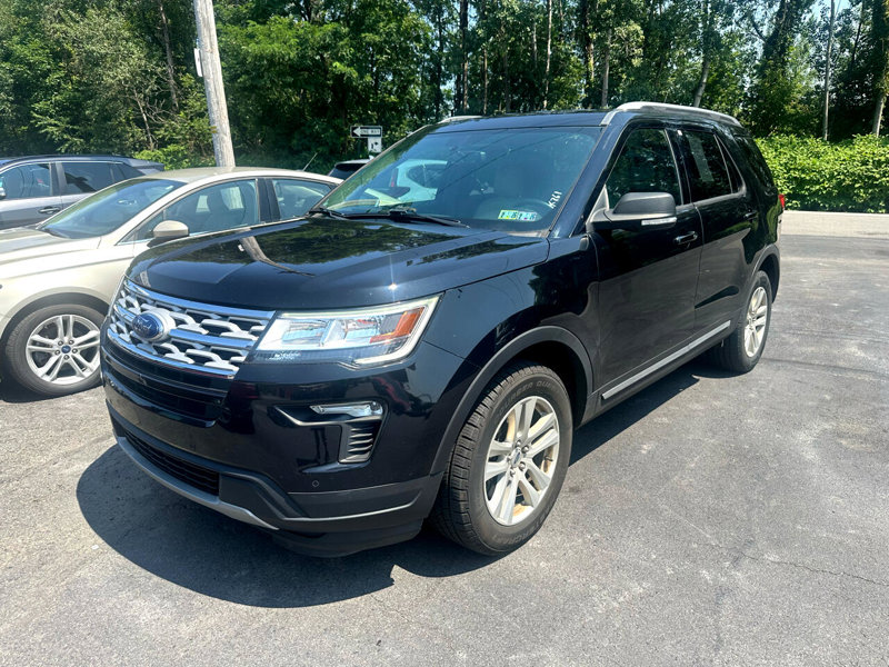 Used 2019 Ford Explorer XLT w/ Equipment Group 202A image 1