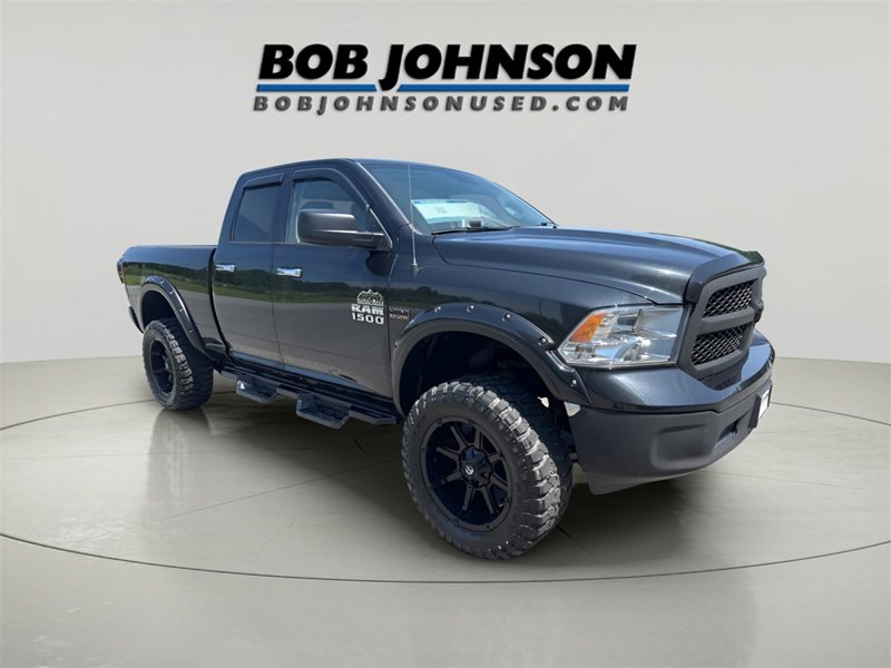 Used 2018 RAM 1500 Classic SLT image 1