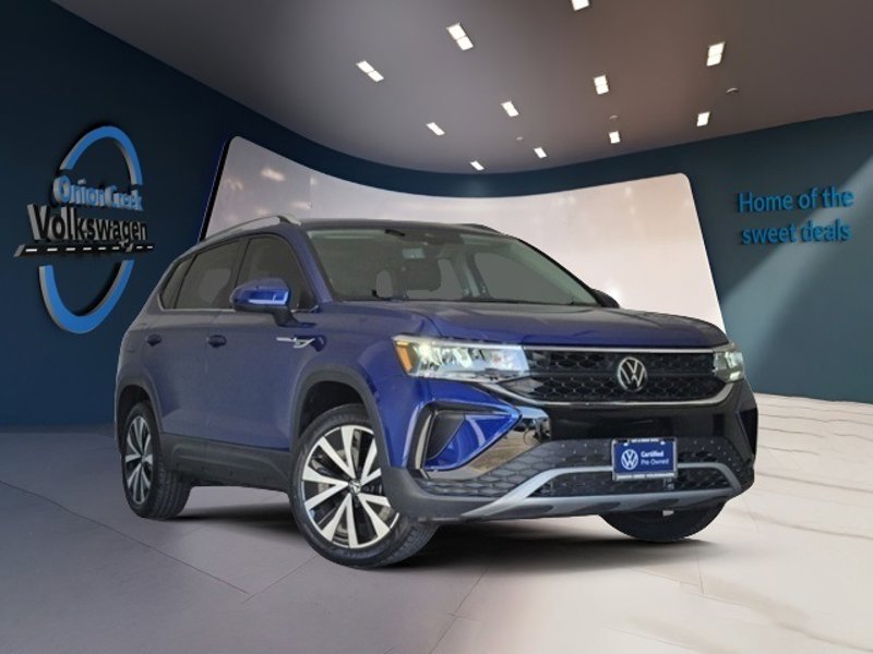 Certified 2024 Volkswagen Taos SE image 1