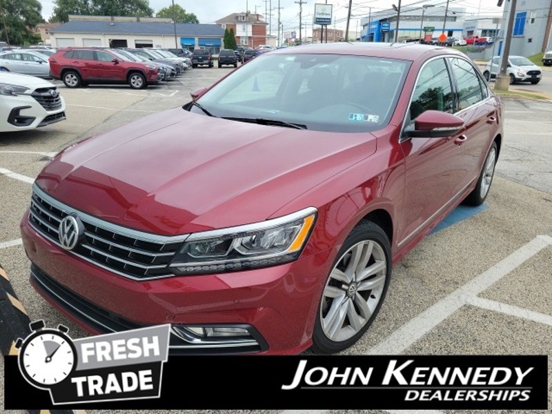 Used 2017 Volkswagen Passat 1.8T SEL Premium image 1