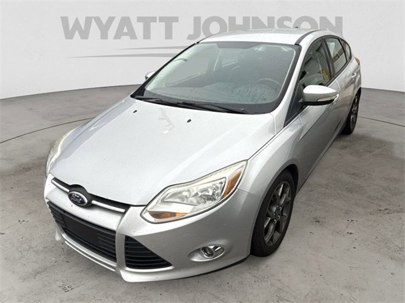 Used 2013 Ford Focus SE image 1