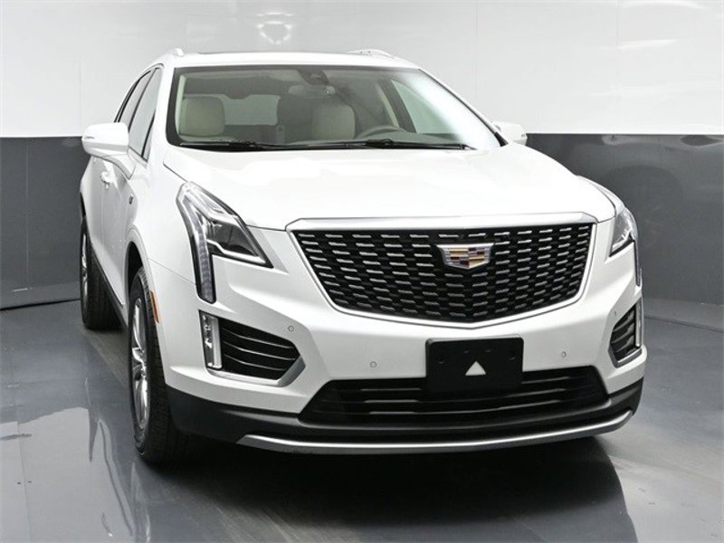 Certified 2022 Cadillac XT5 Premium Luxury image 1