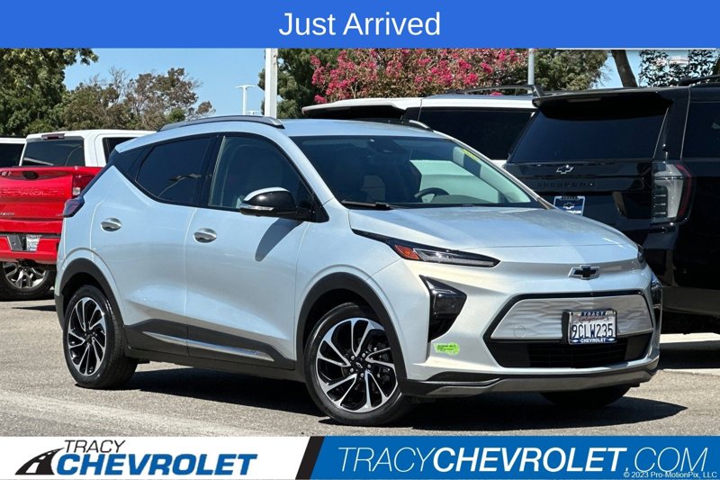Used 2022 Chevrolet Bolt EUV Premier w/ Super Cruise Package image 1