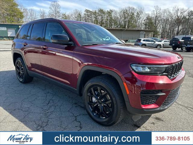 Certified 2024 Jeep Grand Cherokee Altitude image 1