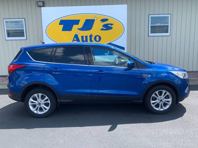 Used 2019 Ford Escape SE image 1