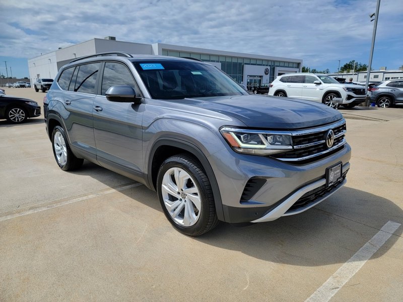 Certified 2023 Volkswagen Atlas SE image 1