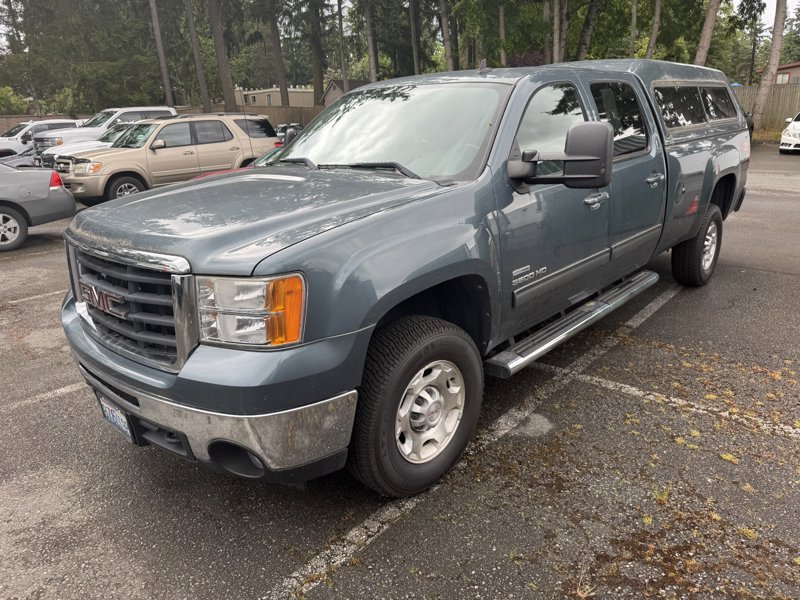Used 2010 GMC Sierra 3500 SLT image 1