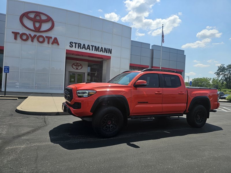 Certified 2023 Toyota Tacoma 4x4 Double Cab image 1