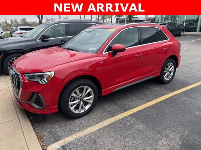 Certified 2024 Audi Q3 2.0T Premium image 1