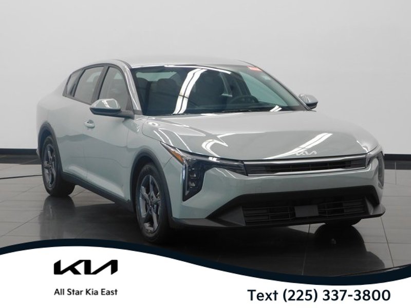 Certified 2025 Kia K4 LXS image 1