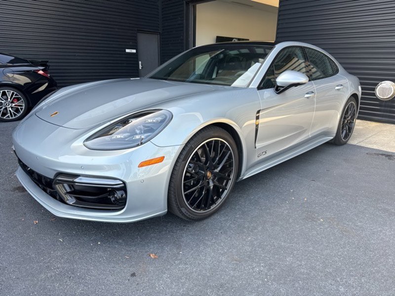 Certified 2023 Porsche Panamera GTS image 1