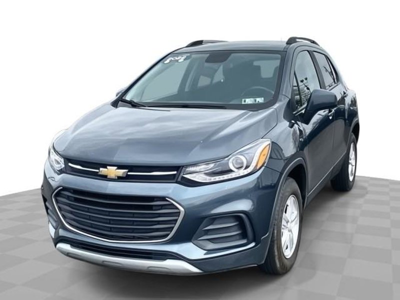 Certified 2022 Chevrolet Trax LT w/ LT Convenience Package image 1