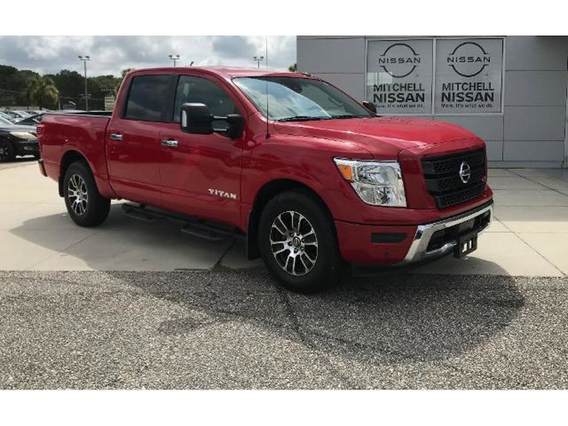 Certified 2021 Nissan Titan SV image 1