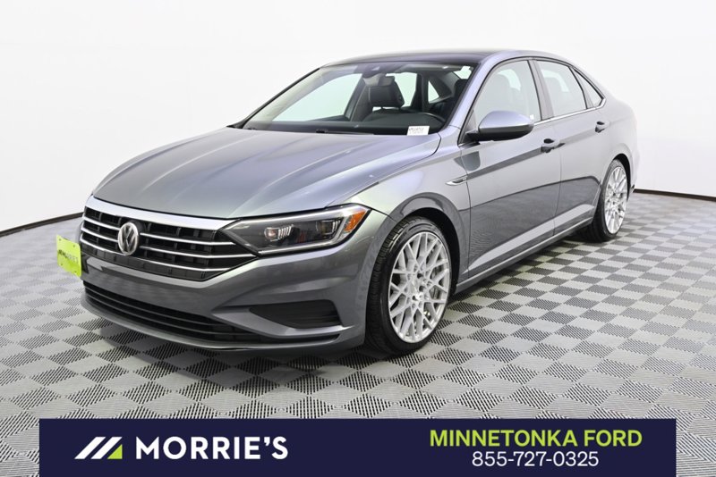 Used 2019 Volkswagen Jetta SEL w/ Cold Weather Package image 1