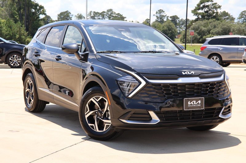 Certified 2024 Kia Sportage LX image 1