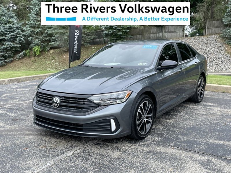 Used 2024 Volkswagen Jetta Sport image 1
