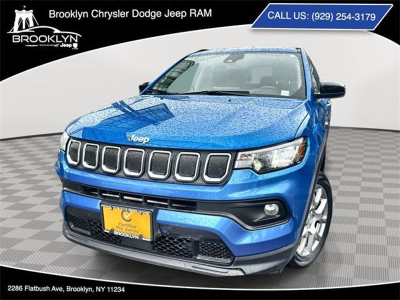Certified 2022 Jeep Compass Latitude image 1