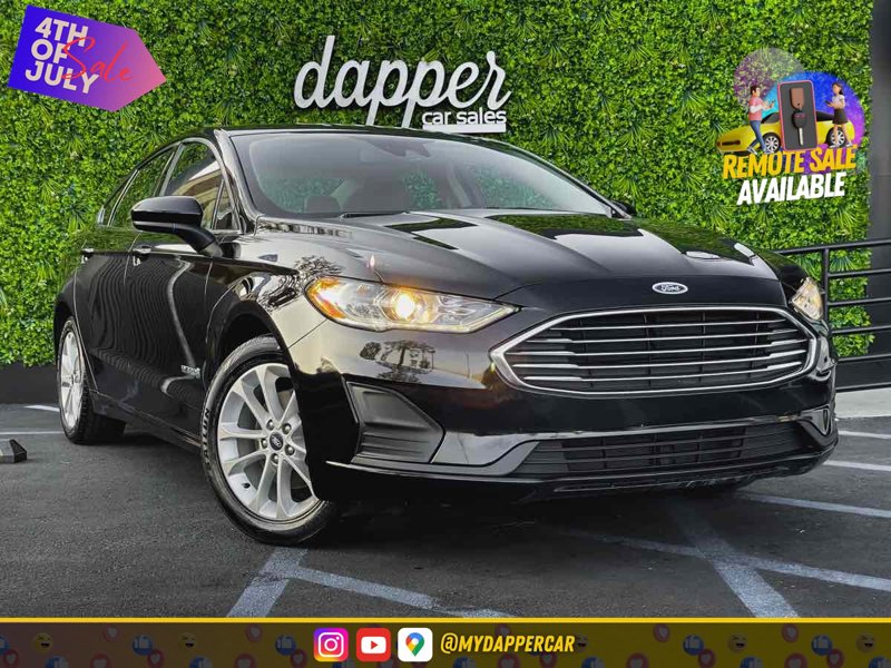 Used 2019 Ford Fusion SE image 1