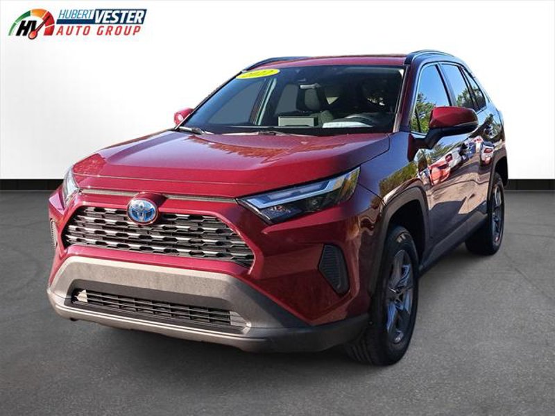 Certified 2022 Toyota RAV4 XLE image 1