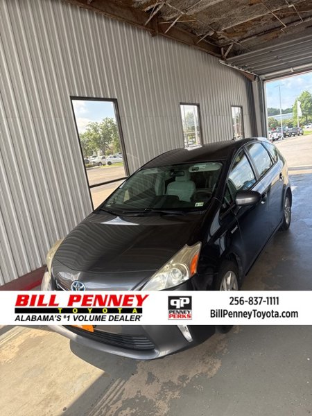 Used 2014 Toyota Prius V Two image 1
