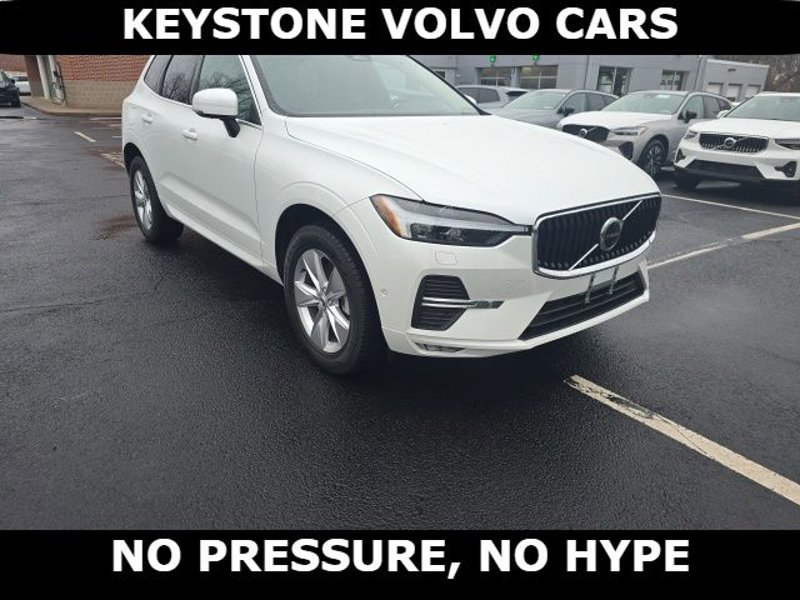 Certified 2022 Volvo XC60 B5 Momentum image 1